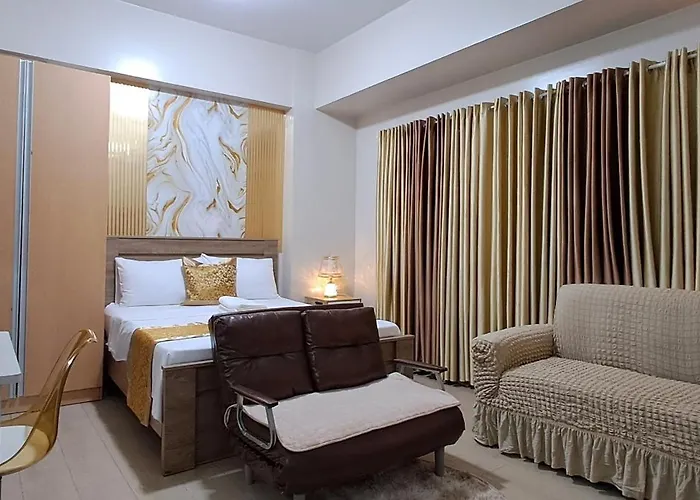 Hostal Bozy Staycation